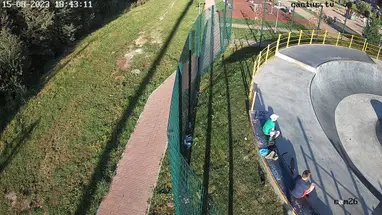 スポーツ場 スケートパーク、ノボエ・デヴャトキノ村 ウェブカメラのライブストリーム