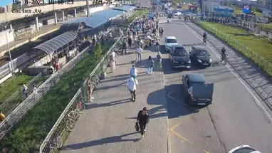 Веб-камера Автостанция «метро Девяткино», Мурино в реальном времени