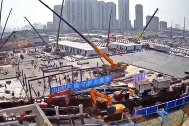 Live online broadcast of the construction of two hospitals in Wuhan, China