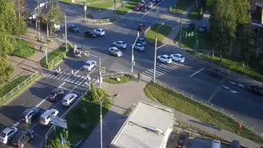 Intersection of Gorodskaya Val and Bolshaya Oktyabrskaya Live Cam