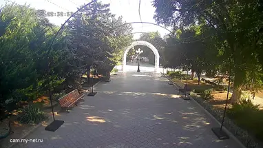 Bogen in der Nähe des Theaterplatzes, Jewpatoria Online-Webcam