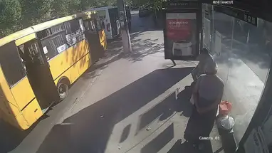 Trạm xe buýt quảng trường Moskovskaya phát trực tiếp qua webcam