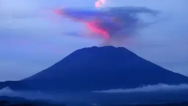 Vulcano Monte Agung, Bali webcam dal vivo