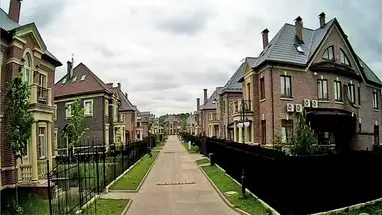 Communauté de chalets "Quartier anglais à Anosino webcam en direct