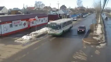Intersection of Magistralnaya and Berezovaya streets, Yaroslavl Live Cam