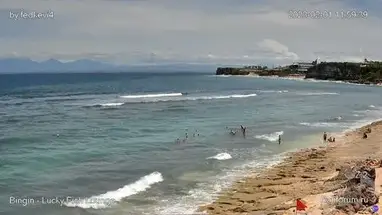 Lucky Fish Lounge, Praia de Bingin, Bali webcam ao vivo