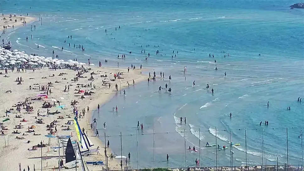 Веб камеры япония реального времени. Тель Авив в реальном времени. Тель Авив пляж камера. Веб камера пляжи Нетании. Тель-Авив веб камеры.