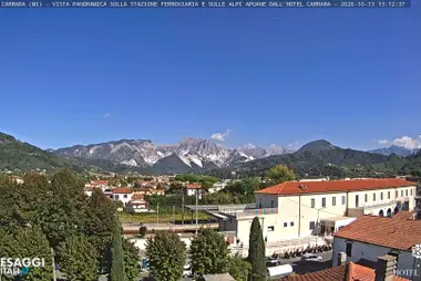 Carrara-Avenza Station, Carrara