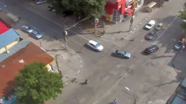 Chapaev ve Michurin caddelerinin kesişimi, Saratov canlı web kamerası