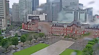 Station Marunouchi, Tokyo Live Cam