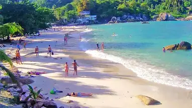 クリスタル ベイ ヨット クラブ ビーチ、サムイ島 ウェブカメラのライブストリーム