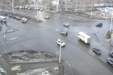 Druzhba Narodov Crossroad Webcam