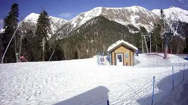 Pikhtovy 1660 m, estación de esquí de Krasnaya Polyana cámara web en vivo