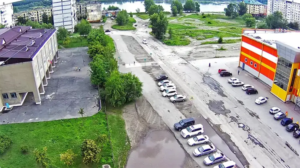 Сотрудник бийск веб. Бийск зеленый Клин Ривьера. Веб камера Бийск Ривьера. Бийск зеленый Клин без Ривьеры. Веб камеры зел Клин.