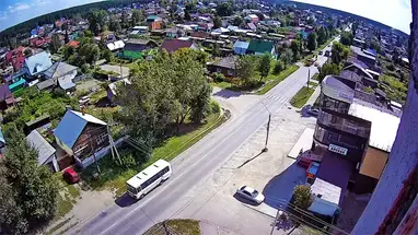 Kruispunt van de straten Gorky en Kljoetsjevskaja, Biejsk online-webcam