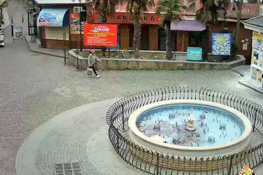 Webcam in the center of Gurzuf