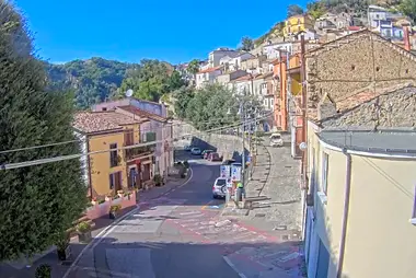 Hillside Street, Castronuovo di Sant'Andrea