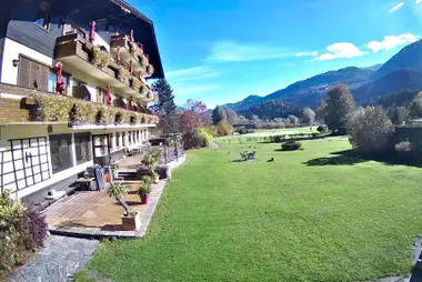 Khách sạn Berghof, Berg im Drautal