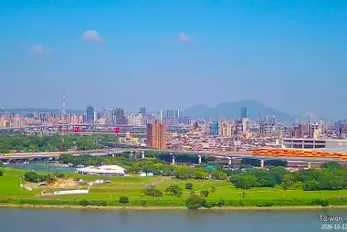 Park nadrzeczny Huazhong, Wanhua
