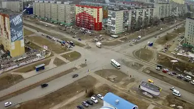Intersección de las calles Internacional y Chapaeva, Nizhnevartovsk cámara web en vivo
