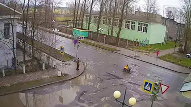 Cruce de las calles Komsomolskaya y Gorky, Kondopoga cámara web en vivo