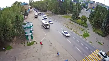 Bus stop "Krasnoarmeyskaya", Biysk Live Cam