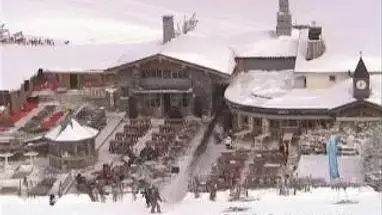Веб-камера Вид на вечеринку на террасе La Folie Douce. в реальном времени