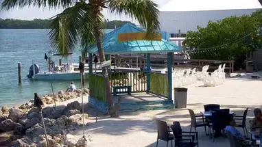 Lazy Days Restaurant、Islamorada ウェブカメラのライブストリーム