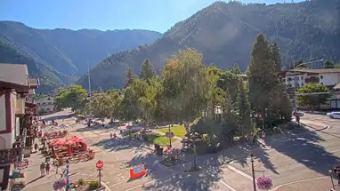 Village of Lights, Front St Park Live Cam