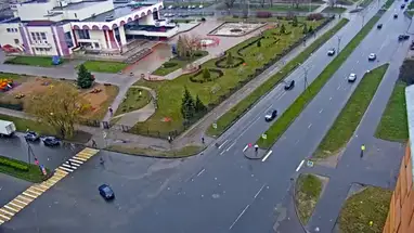 Crossroads of Lomonosov and Popov streets, Veliky Novgorod Live Cam