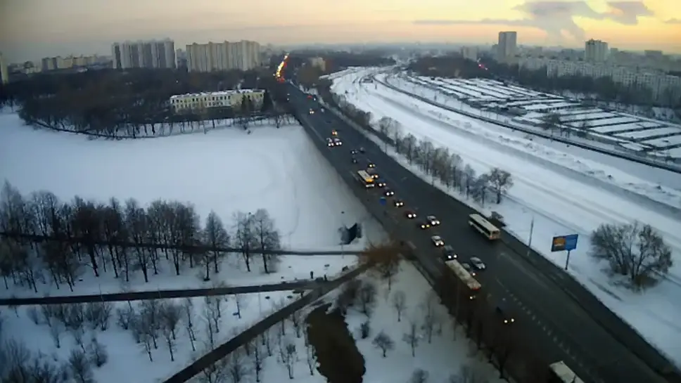 Камеры московский. Камеры улица Люблинская. Камеры Люблинская. Веб камера Москва набережная. Камеры на реке Москва.