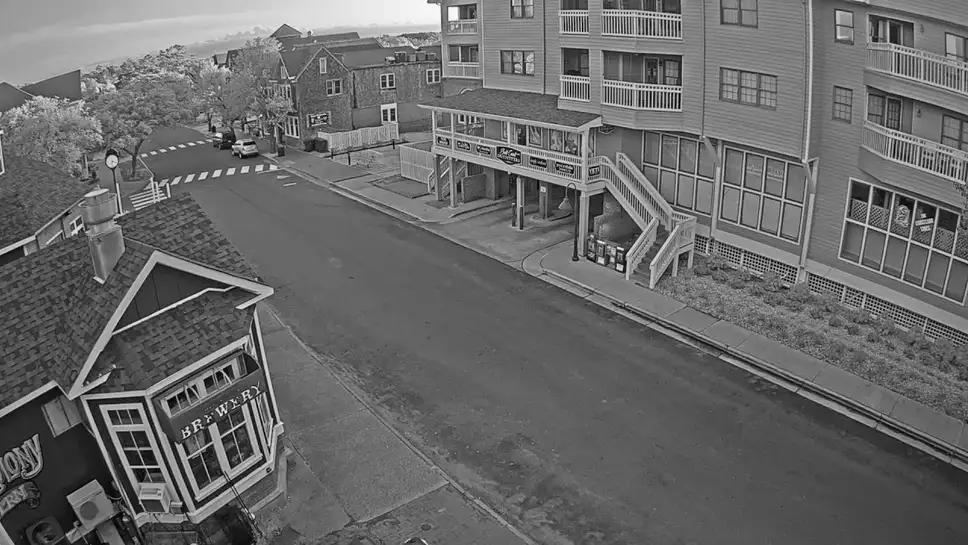 Live cam Queen Elizabeth Ave, Manteo