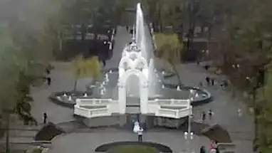 Fuente del arroyo espejo, Járkov cámara web en vivo