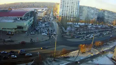 Carrefour de la jeunesse - Kamenskaya webcam en direct