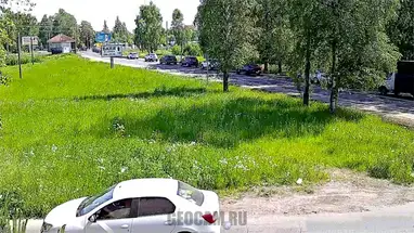 Kruispunt van de Moskovskoe-snelweg en de Zheleznodorozhnaya-straat online-webcam