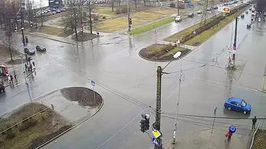 चौराहा मॉस्को - अक्टूबर एवेन्यू लाइव वेबकैम प्रसारण