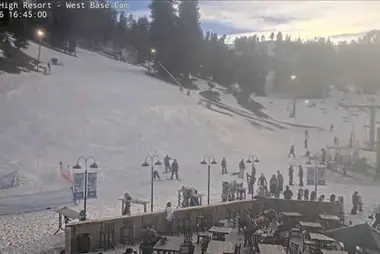 Căn cứ phía Tây, Núi Cao