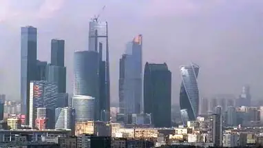 Uitzicht vanaf het hoofdgebouw van de Staatsuniversiteit van Moskou online-webcam