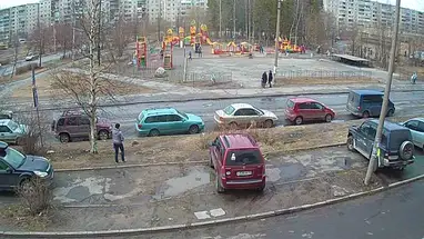 Spielplatz im Bezirk Kukkovka Online-Webcam