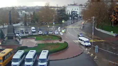 Plaza Nakhimov hacia la calle Lenin, Sebastopol cámara web en vivo
