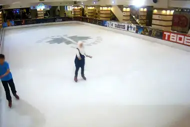 The skating rink in the shopping mall «Gallery»
