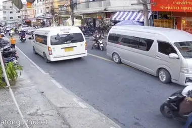 Nanai Road, Patong