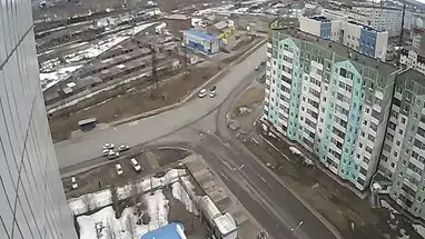 Kreuzung der Straßen Neftyanikov und Severnaya Online-Webcam