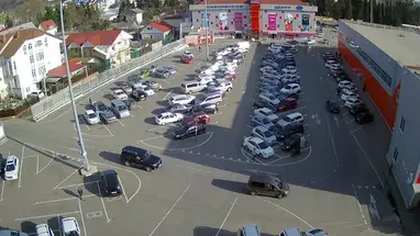 Веб-камера ТЦ Павловский, Лазаревское. в реальном времени