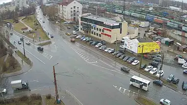 Crossroads of Pervomayskiy - Melentieva, Petrozavodsk Live Cam