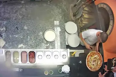 Webcam in the pizzeria «Pizza Mizza»