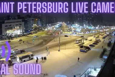 Webcam at the intersection of Prosvescheniya Avenue and Ho Chi Minh Street in St. Petersburg
