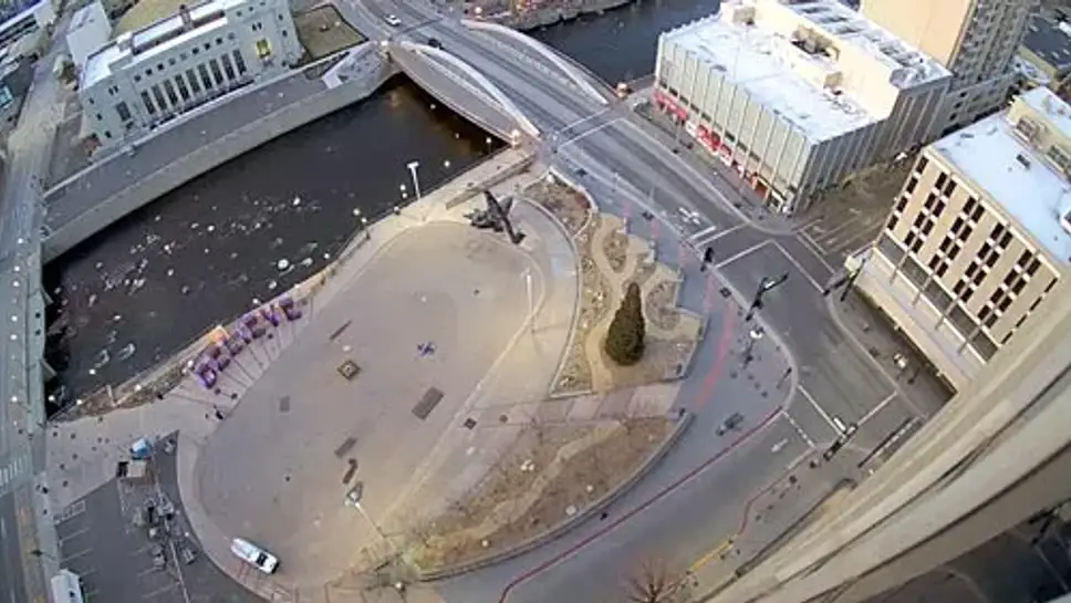 Live Webcam City Plaza, Reno