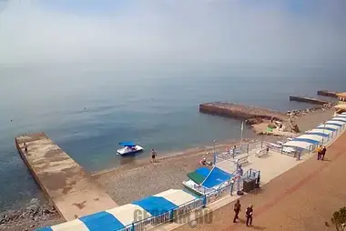 Semidvorie village beach webcam, Crimea