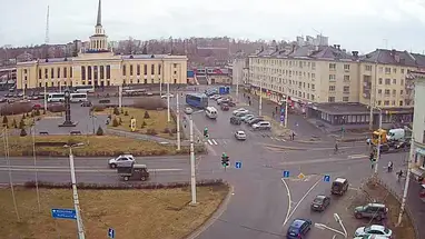 चौराहा शॉटमैन - लेनिन, पेट्रोज़ावोडस्क लाइव वेबकैम प्रसारण